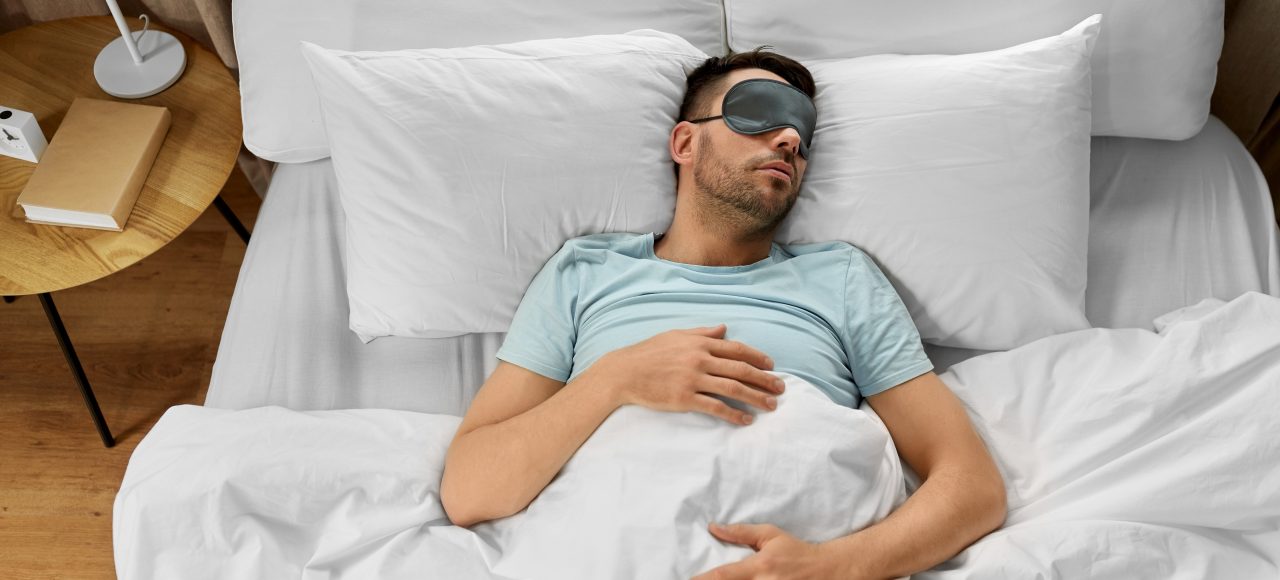 Bezdech senny – przyczyny, objawy i leczenie