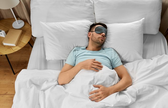 Bezdech senny – przyczyny, objawy i leczenie