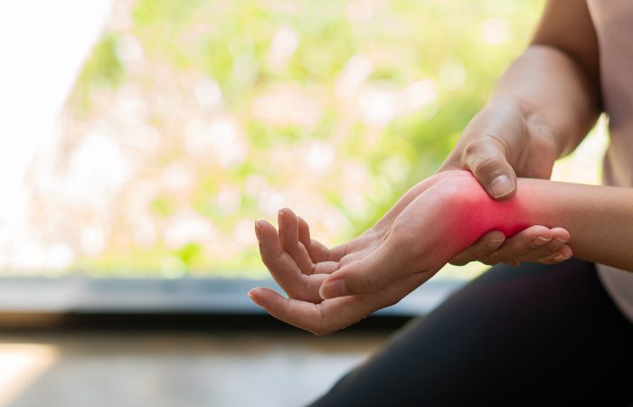 Zespół cieśni kanału nadgarstka, operacyjne leczenie ciesni nadgarstka Katowice Globiana